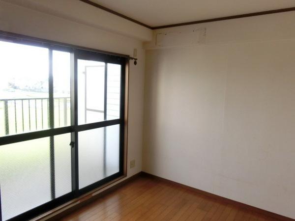 居室・リビング　明るい室内です！