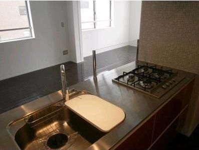 キッチン　３口ガスコンロシステムキッチン