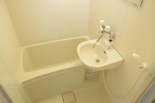 バス・シャワールーム　1日の疲れ癒せます。