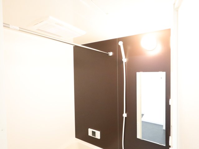 その他設備　同系反転モデル写真