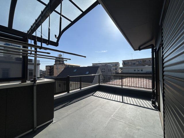バルコニー　３階バルコニー