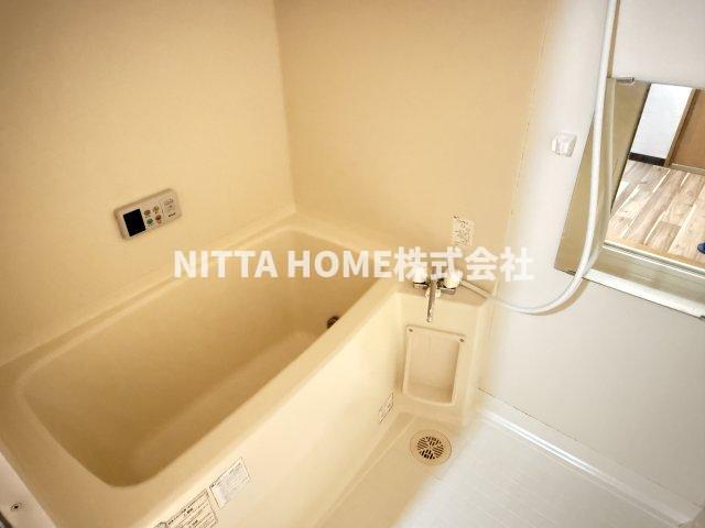 バス・シャワールーム　清潔感のあお風呂です☆彡