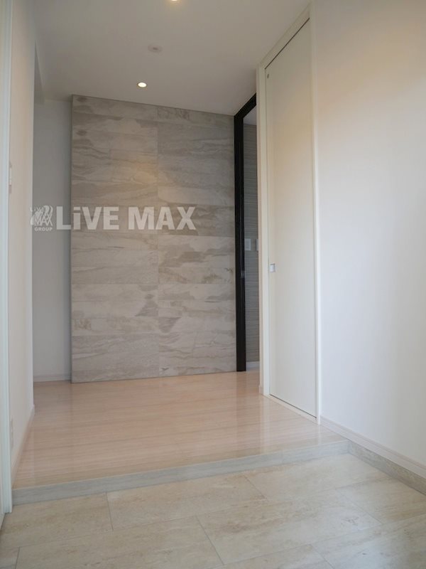 玄関　※写真と異なる場合は現状優先。