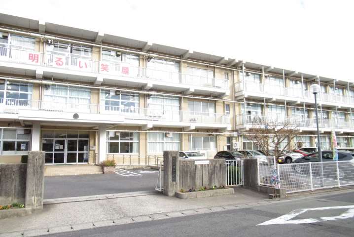 小学校　津田小学校（小学校）まで10m