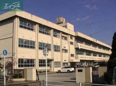 小学校　岡山市立津島小学校（小学校）まで412m