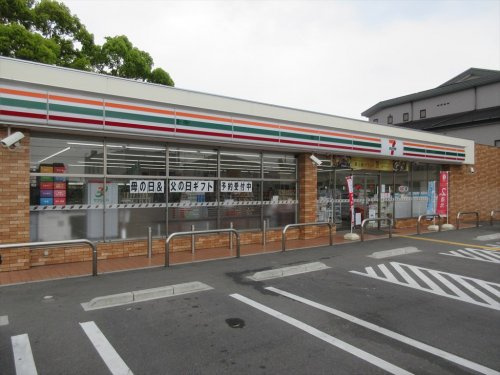 コンビニ　セブンイレブン 神戸伊川谷赤羽店（コンビニ）まで699m