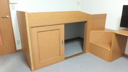 その他設備　ベッドの下にも、収納スペースが御座います。