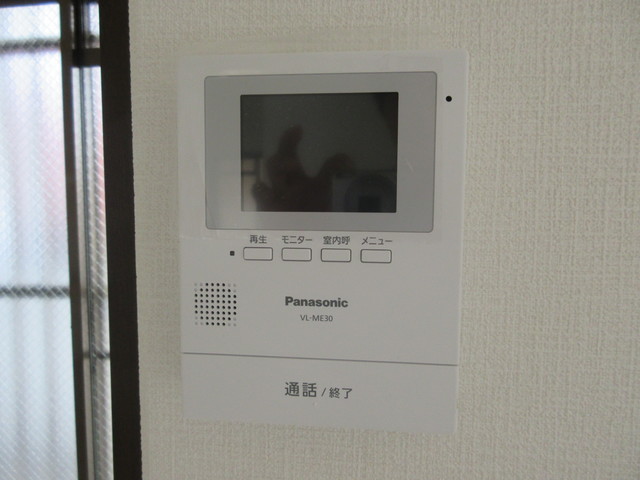 セキュリティ　安心のＴＶモニターホン付きです。