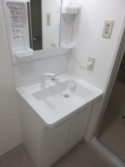 洗面設備　シャンプードレッサー完備です。