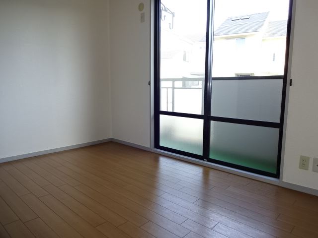 眺望　南側の洋間です。