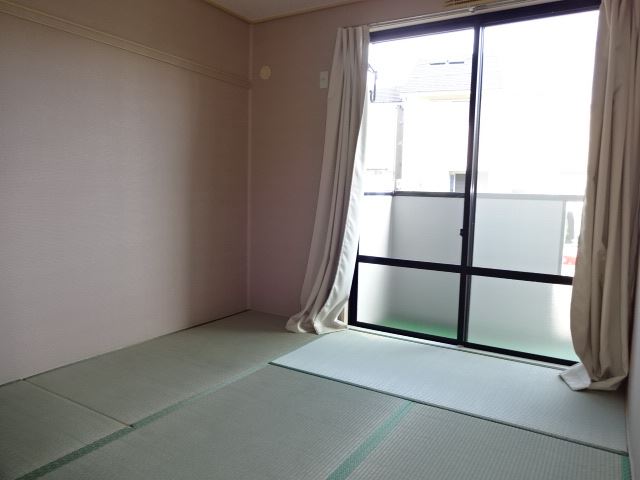 居室・リビング　和室の様子です。