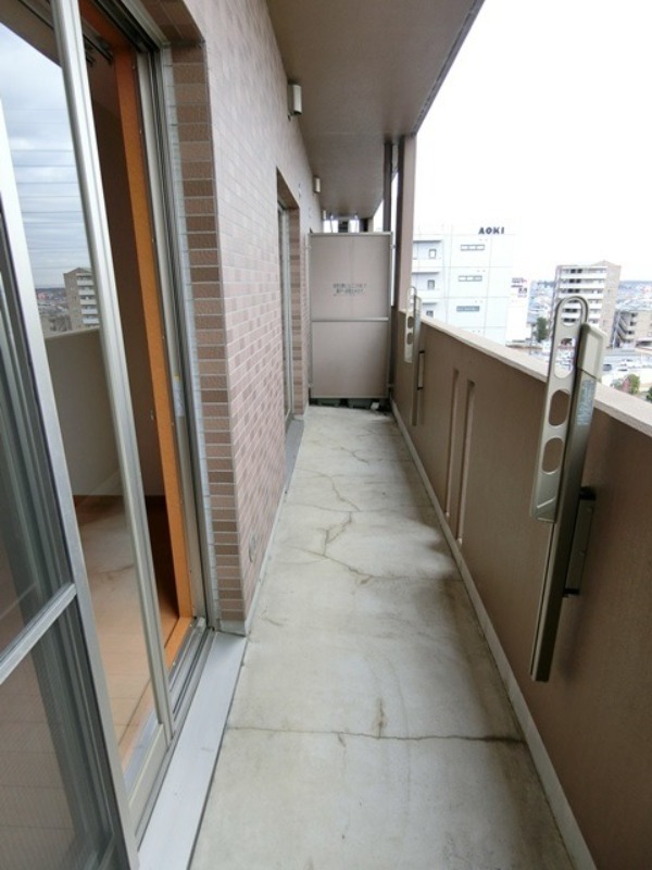 バルコニー　図面と現状に相違がある場合には現状を優先