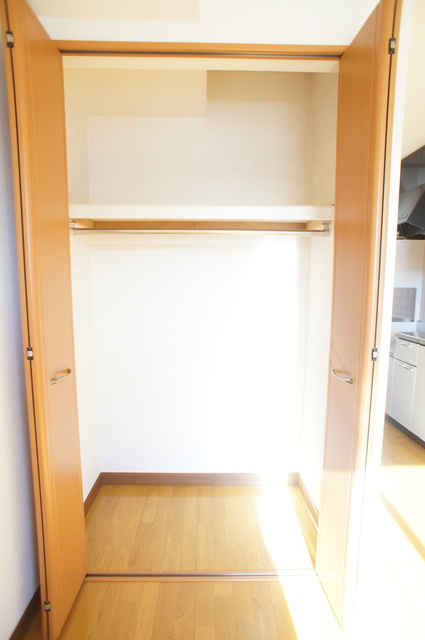 収納　奥行のある収納付です！増えがちな荷物をスッキリ収納できます！
