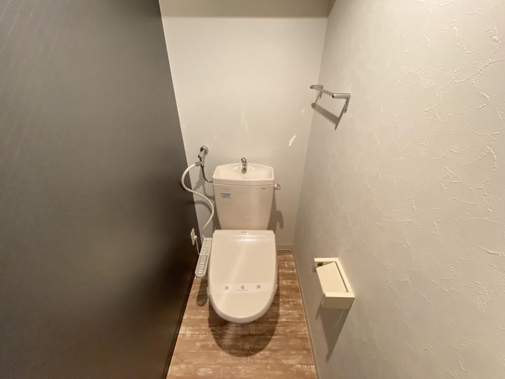 トイレ　※同シリーズタイプのお部屋です。
