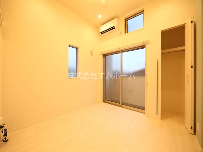 居室・リビング　洋室6帖　ロフト5.1帖（収納にも寝室にも使えます）