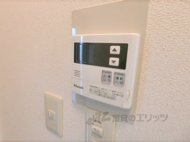 その他設備　給湯器リモコン