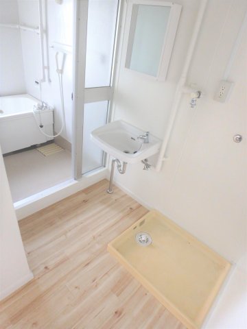 洗面設備　103号室の写真です。