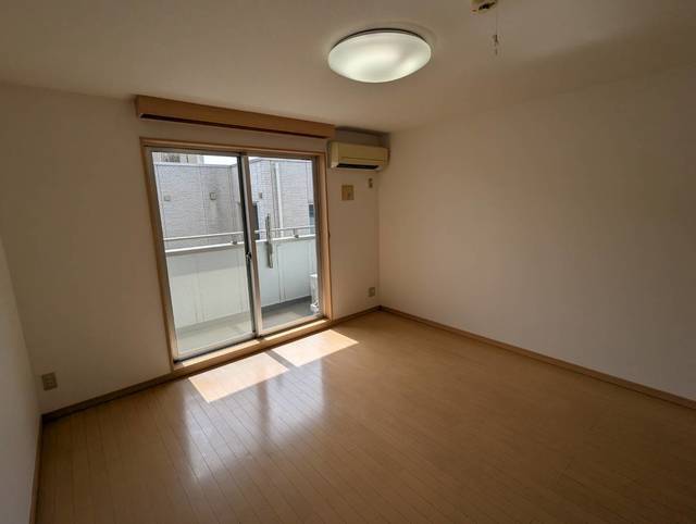 居室・リビング　※他部屋参考写真