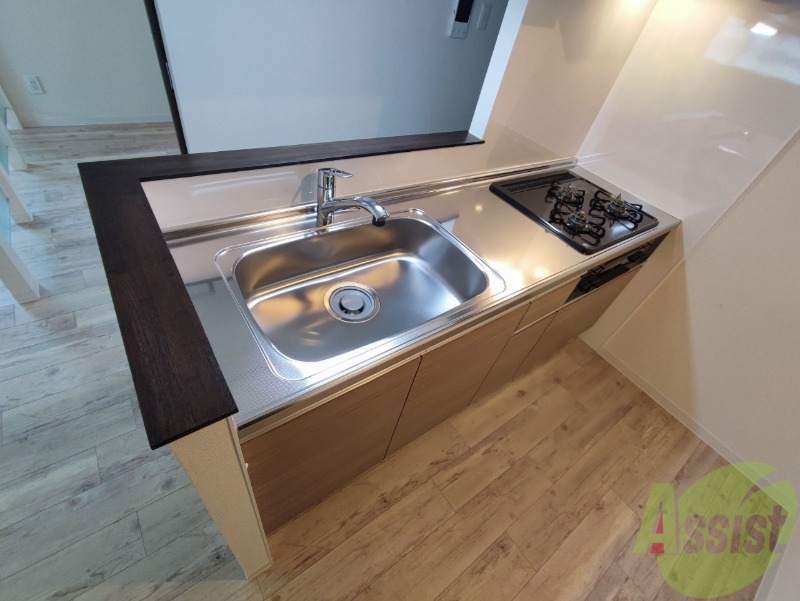 キッチン　キッチンはスペースも広々していて使いやすそうですよ！