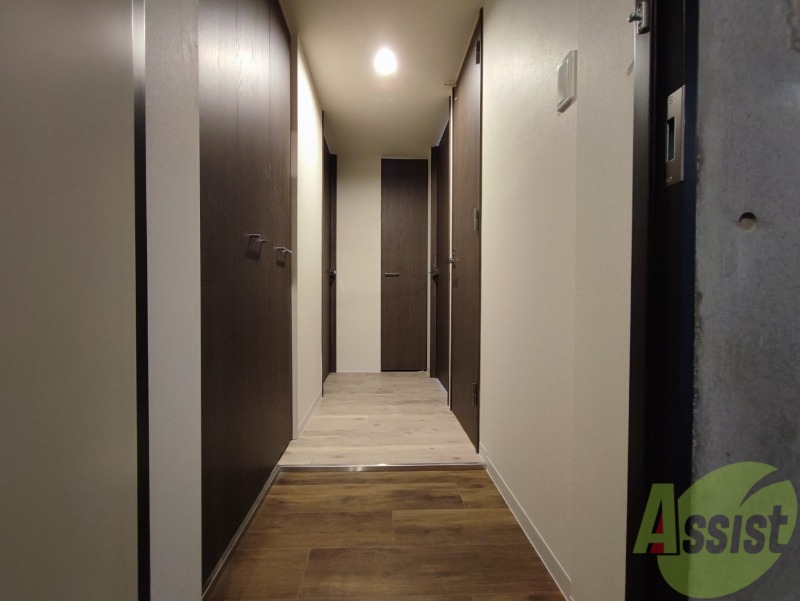 玄関　玄関の様子です。明るい印象ですね。気分もあがりそう。