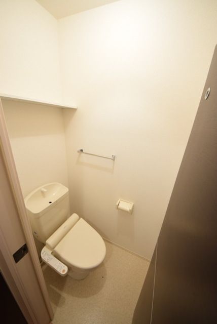 トイレ　★温水洗浄便座★