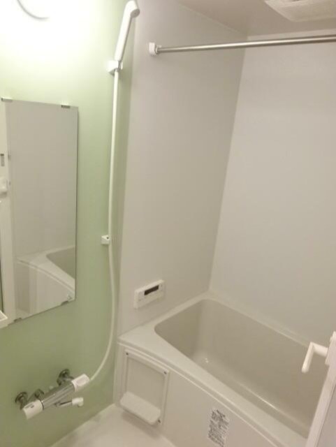 バス・シャワールーム　バスルーム