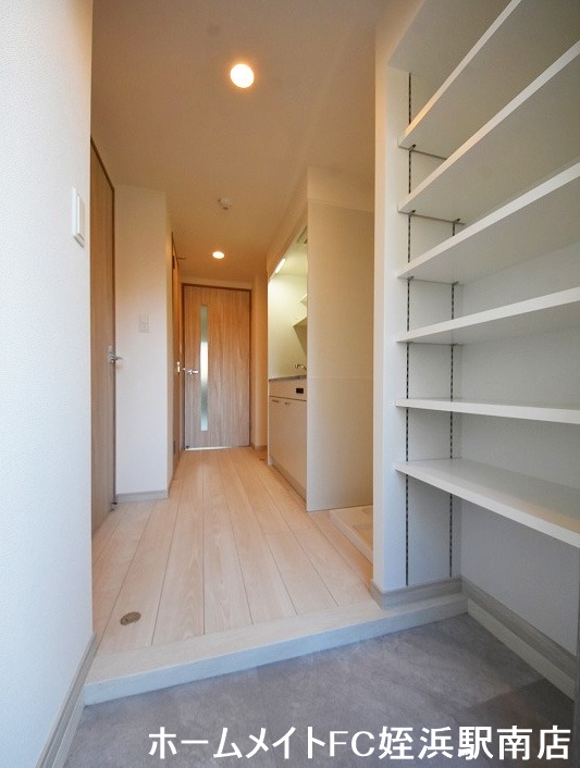 玄関　★玄関回りもスッキリ！★参考写真