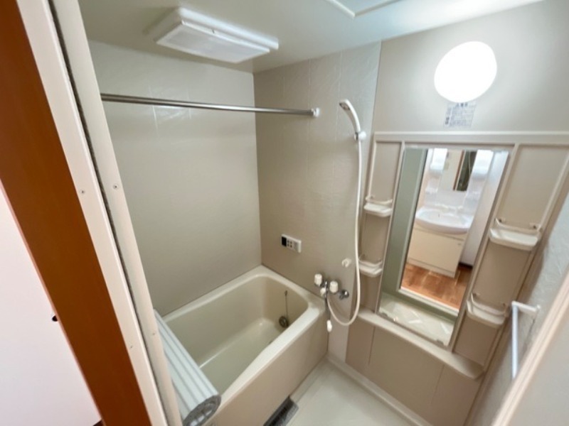 バス・シャワールーム　図面と現状に相違がある場合には現状を優先