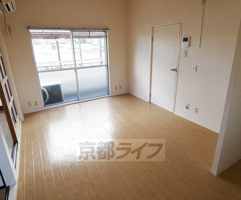 居室・リビング　開放感のあるお部屋。