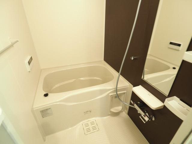 バス・シャワールーム　※写真は同型タイプイメージになります。