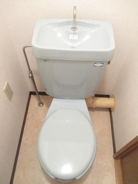 トイレ　★ウォシュレットの設置できるトイレです★