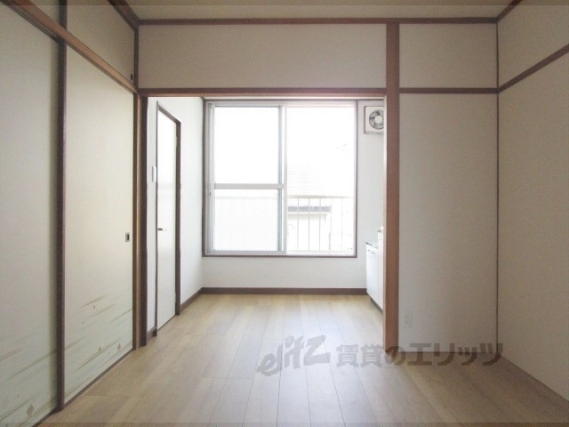 居室・リビング　リビング