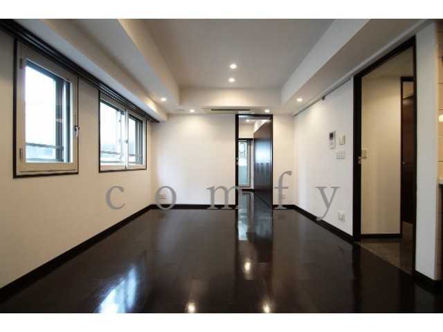 居室・リビング　開放感のあるリビングダイニング