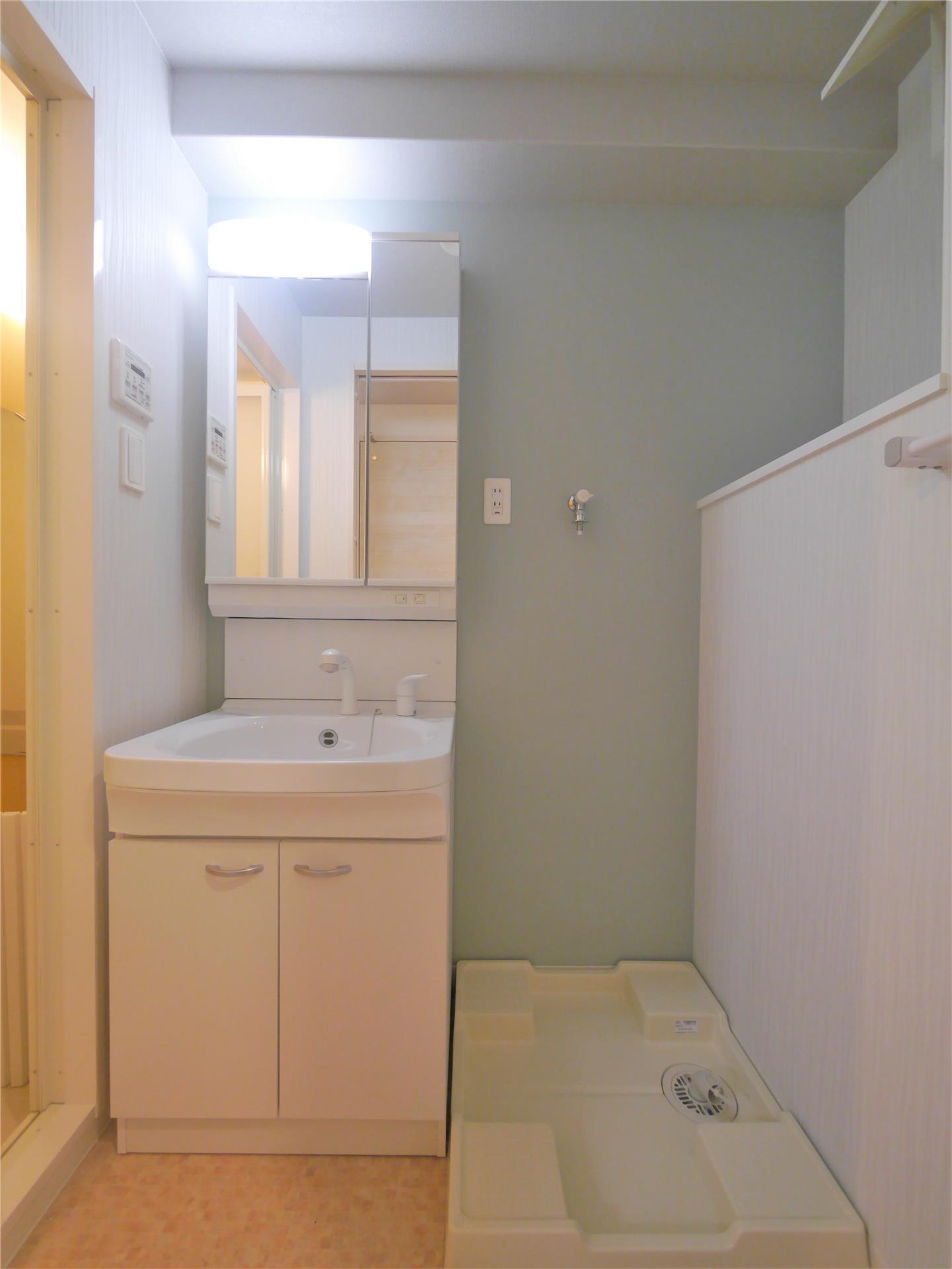 洗面設備　同仕様写真