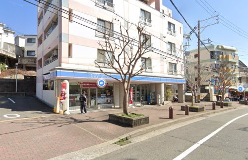コンビニ　ローソン 垂水仲田三丁目店（コンビニ）まで85m
