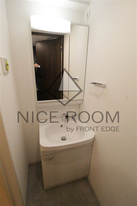 洗面設備　スワンズシティ大阪クレアスト　独立洗面台