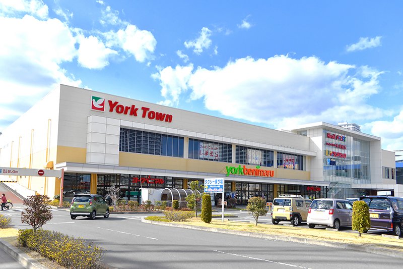 スーパー　ヨークベニマルあすと長町店（スーパー）まで611m