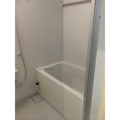 バス・シャワールーム　浴室乾燥機完備♪