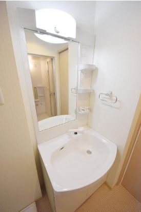 洗面設備　シャワー付き洗面台♪