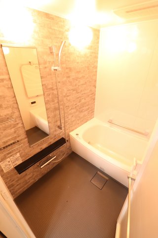 バス・シャワールーム　同間取り別部屋の参考写真です。