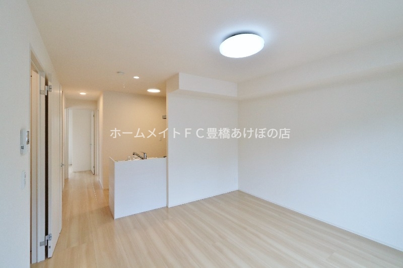 居室・リビング　同型別部屋写真