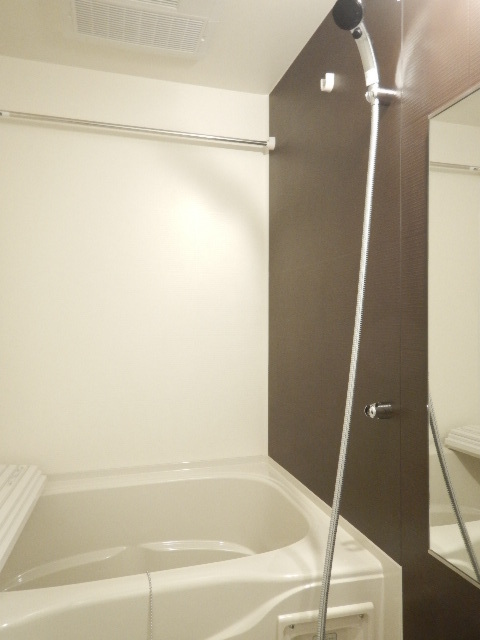 バス・シャワールーム　バスルーム