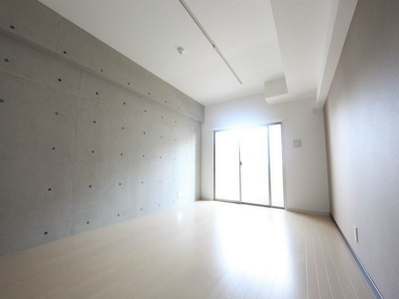 その他部屋・スペース　洋室9.5帖　クローゼット付　（収納充実してます）