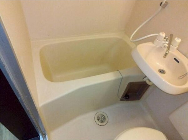 バス・シャワールーム　図面と現状に相違がある場合には現状を優先