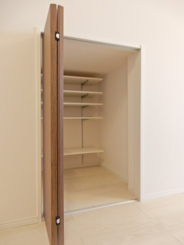 収納　図面と現状に相違がある場合には現状を優先