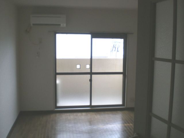 居室・リビング　居室です