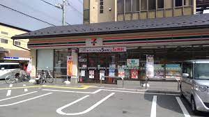 コンビニ　セブンイレブン 京都西大路花屋町店（コンビニ）まで163m
