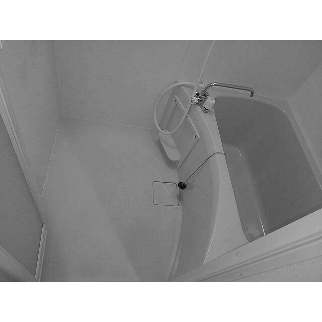 バス・シャワールーム　同棟別室