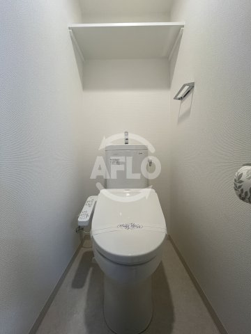 トイレ　エステムコート新大阪XVフロウ　トイレ