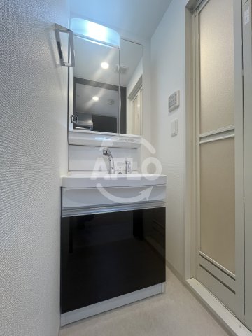 洗面設備　エステムコート新大阪XVフロウ　洗面台